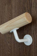 Vitt beslag för ledstång