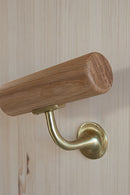 Hårdvaxoljad ledstång i massiv Ek