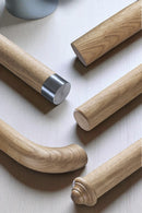 Obehandlad ledstång i massiv Ek